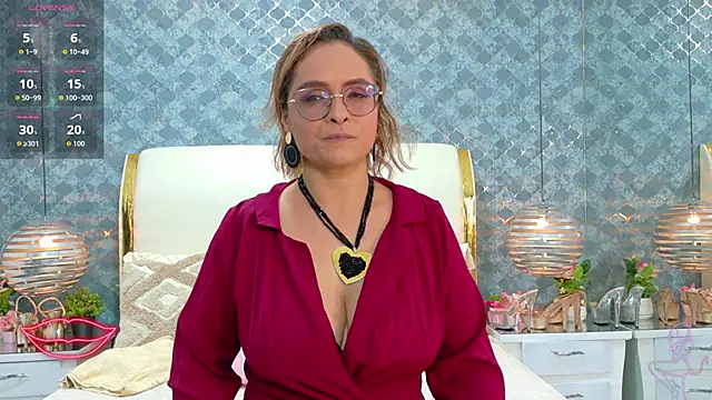 MarilynVega1 online show from 11-25-25, 09:04