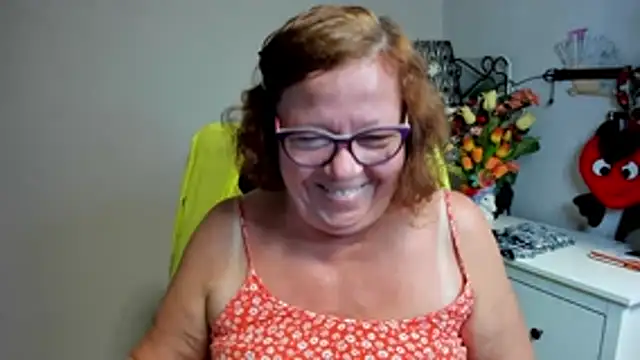 Snapshot of Adelewildx chatting on 06-23-26, 01:47 Adelewildx online show from 06-23-26, 01:47