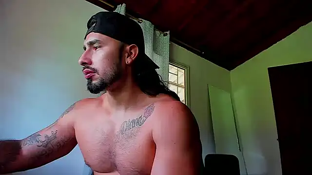 Snapshot of Baky_sexy chatting on 01-12-26, 06:24 Baky sexy online show from 01-12-26, 06:24