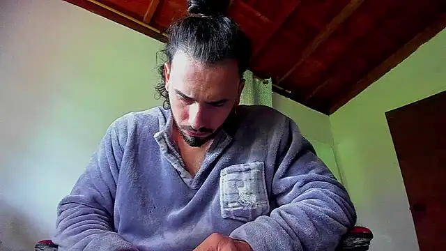 Snapshot of Baky_sexy chatting on 02-02-26, 03:11 Baky sexy online show from 02-02-26, 03:11