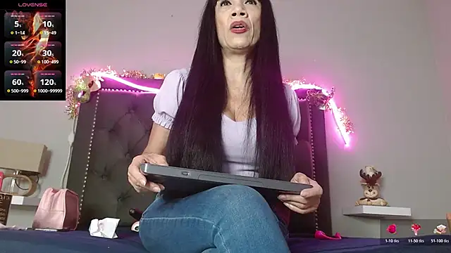 CharlotteLemke online show from 01-14-26, 01:06