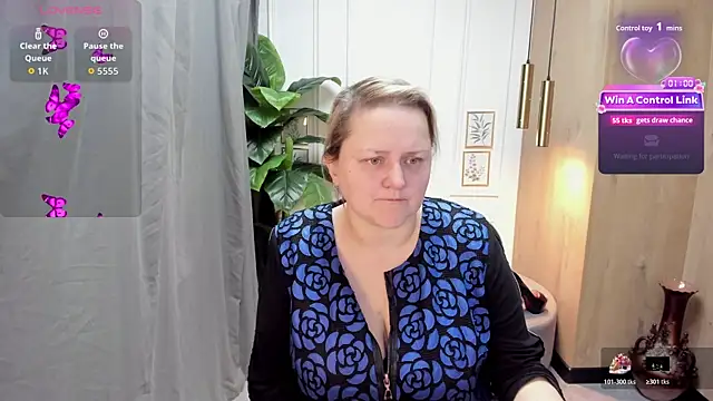 ScarlettSoft online show from 04-10-26, 05:23