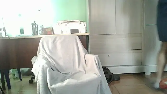 Snapshot of MILITARS chatting on 06-12-26, 07:35 MILITARS online show from 06-12-26, 07:35