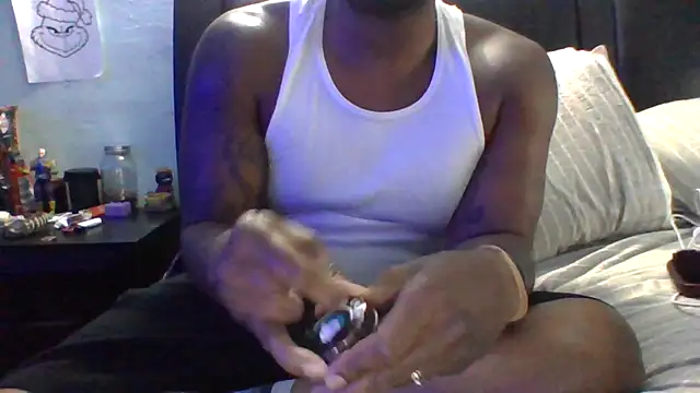 Snapshot of ReeferMadness59 chatting on 07-05-26, 08:38 ReeferMadness59 online show from 07-05-26, 08:38