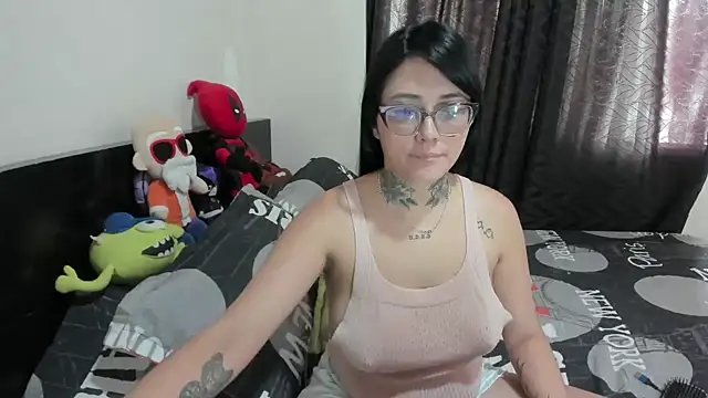Snapshot of youth_lust69 chatting on 05-11-26, 04:37 youth lust69 online show from 05-11-26, 04:37