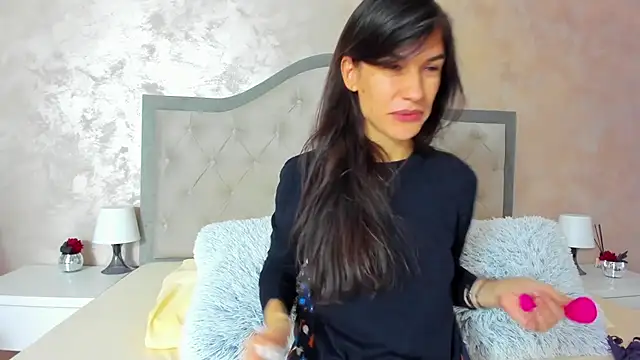 JennaMyers online show from 10-31-25, 08:10