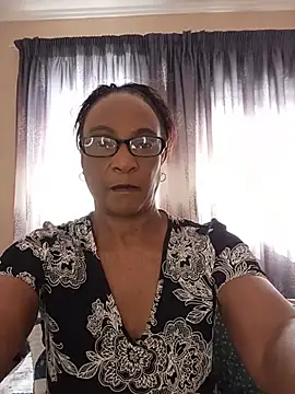 Snapshot of Hotgrannyx chatting on 06-25-26, 10:42 Hotgrannyx online show from 06-25-26, 10:42