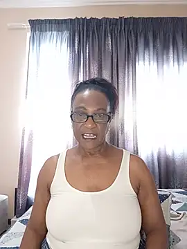 Snapshot of Hotgrannyx chatting on 06-27-26, 12:22 Hotgrannyx online show from 06-27-26, 12:22