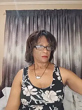 Snapshot of Hotgrannyx chatting on 07-19-26, 06:00 Hotgrannyx online show from 07-19-26, 06:00
