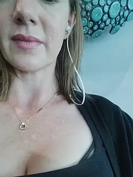 TopsyWilde online show from 03-30-26, 09:32