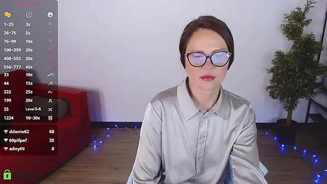 Snapshot of VickyGolden chatting on 06-29-26, 10:15 VickyGolden online show from 06-29-26, 10:15