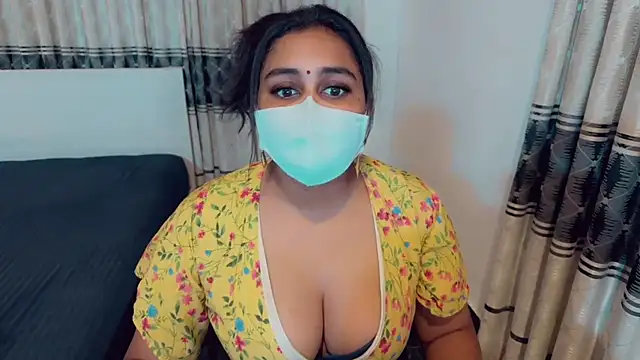 Snapshot of SonY_CaM chatting on 04-30-26, 10:10 SonY CaM online show from 04-30-26, 10:10