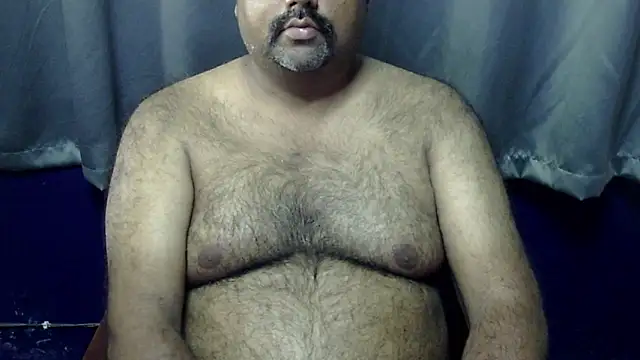 Snapshot of hairysubcub_70 chatting on 06-14-26, 09:22 hairysubcub 70 online show from 06-14-26, 09:22