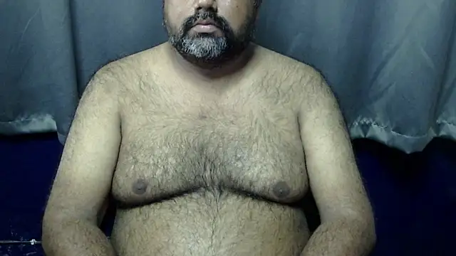 Snapshot of hairysubcub_70 chatting on 07-04-26, 07:03 hairysubcub 70 online show from 07-04-26, 07:03