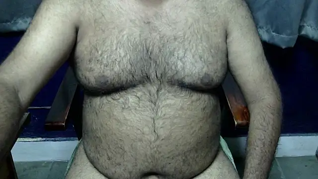 Snapshot of hairysubcub_70 chatting on 07-09-26, 04:22 hairysubcub 70 online show from 07-09-26, 04:22