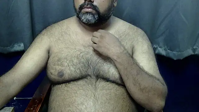 Snapshot of hairysubcub_70 chatting on 07-14-26, 04:17 hairysubcub 70 online show from 07-14-26, 04:17