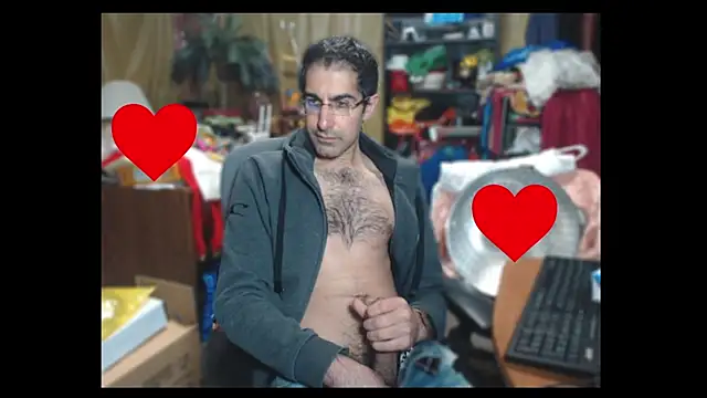 Snapshot of Gsmile1 chatting on 12-26-24, 04:58 Gsmile1 online show from 12-26-24, 04:58