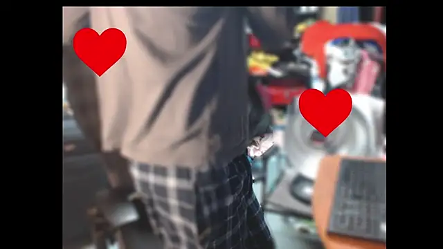 Snapshot of Gsmile1 chatting on 01-22-25, 01:53 Gsmile1 online show from 01-22-25, 01:53