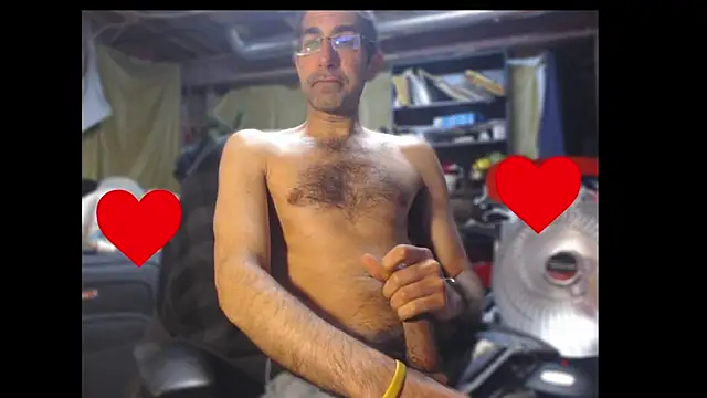 Snapshot of Gsmile1 chatting on 03-05-25, 05:08 Gsmile1 online show from 03-05-25, 05:08