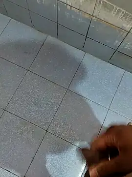 dinesh682 online show from 10-23-25, 10:41