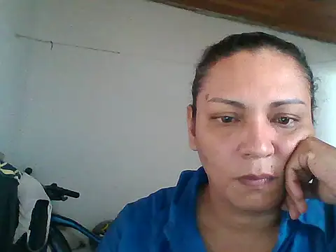 Snapshot of HallyGirlHot chatting on 03-19-26, 03:05 HallyGirlHot online show from 03-19-26, 03:05