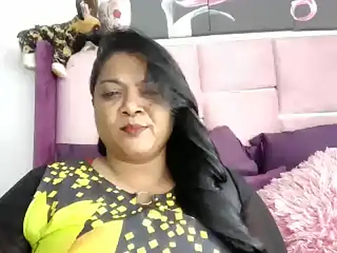 Snapshot of IndianDelia chatting on 06-13-26, 12:14 IndianDelia online show from 06-13-26, 12:14