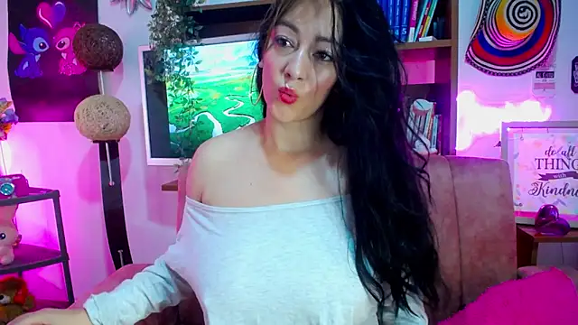 Snapshot of CiaraaSweet chatting on 04-30-26, 11:20 CiaraaSweet online show from 04-30-26, 11:20