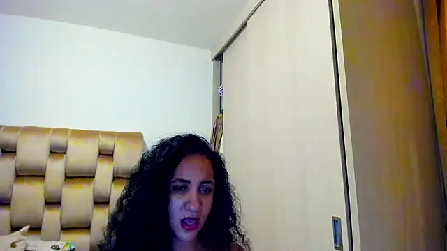 Snapshot of alaskmiller1 chatting on 06-25-26, 02:11 alaskmiller1 online show from 06-25-26, 02:11