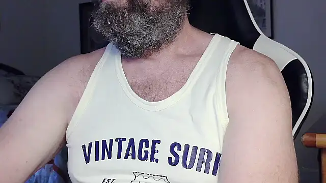 Snapshot of usdirtymikee9 chatting on 06-19-26, 08:01 usdirtymikee9 online show from 06-19-26, 08:01
