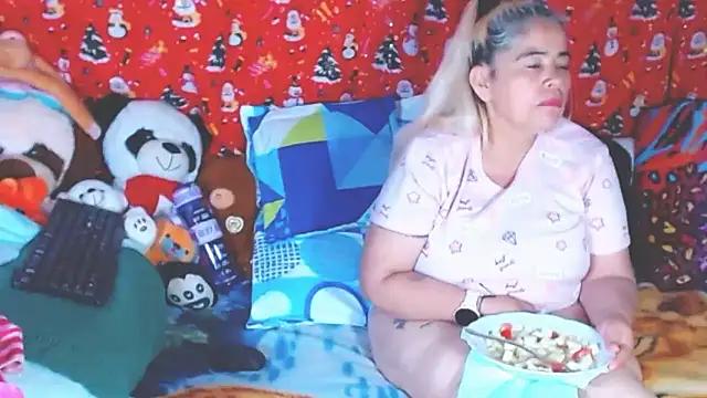 estrellita fugaz16x online show from 01-15-26, 03:55