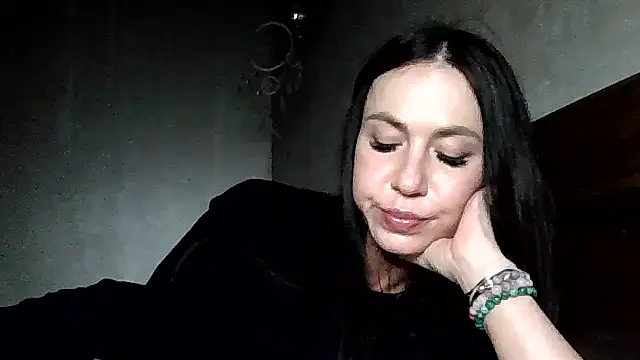 JulianaGold1 online show from 03-25-26, 05:30