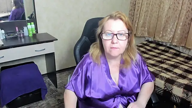 Frau Marta online show from 03-21-25, 03:12