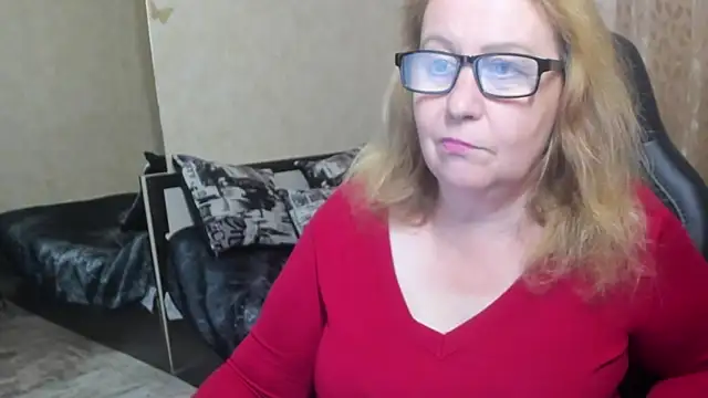 Frau Marta online show from 10-17-25, 12:08