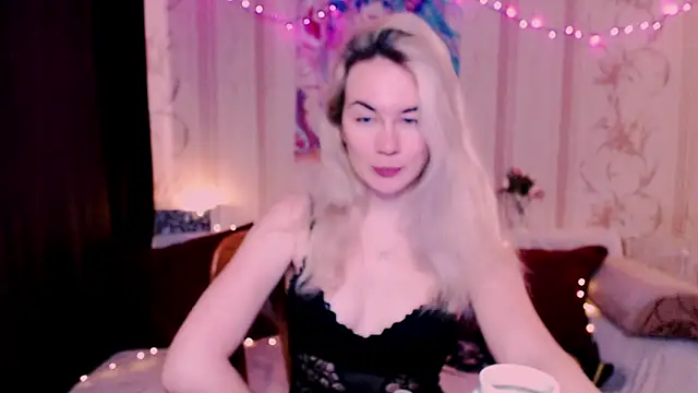 xxxcharismaaa online show from 04-17-26, 05:54