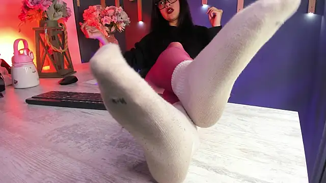 Snapshot of veronicafalcon chatting on 05-22-26, 06:24 veronicafalcon online show from 05-22-26, 06:24