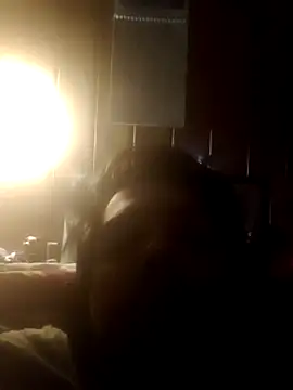 Snapshot of Lucarasta chatting on 12-19-25, 12:50 Lucarasta online show from 12-19-25, 12:50