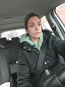 Snapshot of JoLeNe27 chatting on 02-05-26, 06:51 JoLeNe27 online show from 02-05-26, 06:51