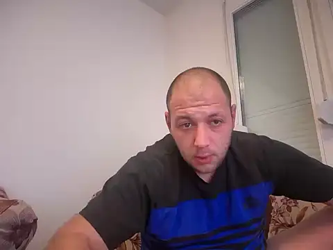 Flakka95 online show from 04-17-26, 09:51