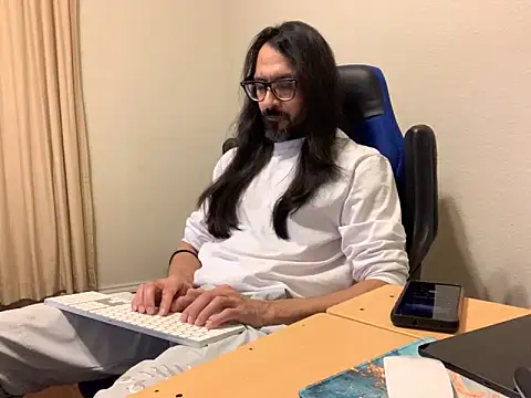 Youreherewithme online show from 12-10-24, 01:32