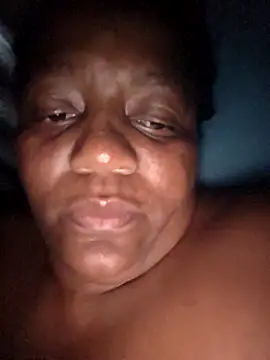 Snapshot of Galcraze chatting on 02-22-26, 10:41 Galcraze online show from 02-22-26, 10:41