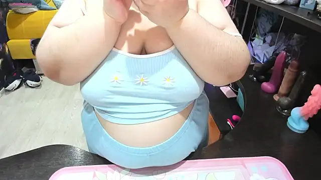 Softie Sofy online show from 04-01-26, 02:12