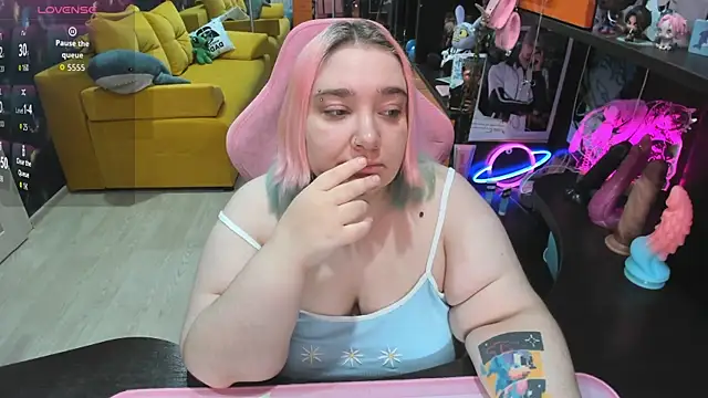 Softie Sofy online show from 05-26-26, 03:13