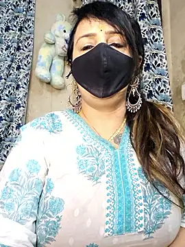 Snapshot of cute-tanvi chatting on 01-13-26, 01:11 cute-tanvi online show from 01-13-26, 01:11