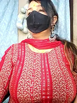 Snapshot of cute-tanvi chatting on 02-18-26, 01:01 cute-tanvi online show from 02-18-26, 01:01