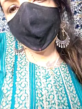 Snapshot of cute-tanvi chatting on 04-07-26, 12:44 cute-tanvi online show from 04-07-26, 12:44