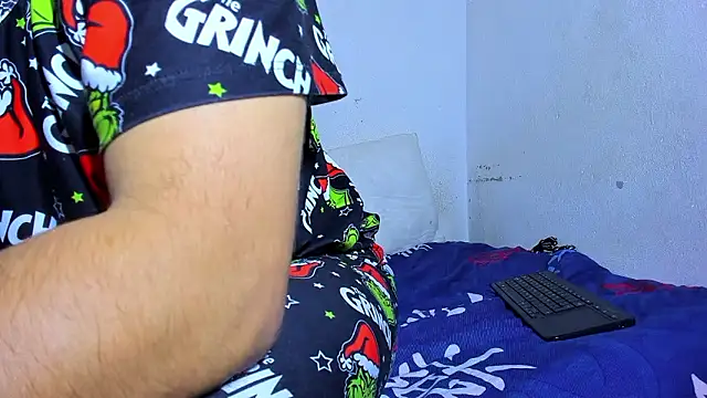 Snapshot of ares_sexxx chatting on 01-12-26, 10:37 ares sexxx online show from 01-12-26, 10:37