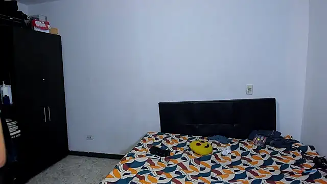 Snapshot of ares_sexxx chatting on 02-16-26, 03:30 ares sexxx online show from 02-16-26, 03:30