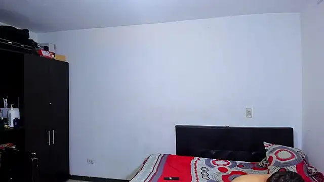 Snapshot of ares_sexxx chatting on 03-05-26, 09:00 ares sexxx online show from 03-05-26, 09:00