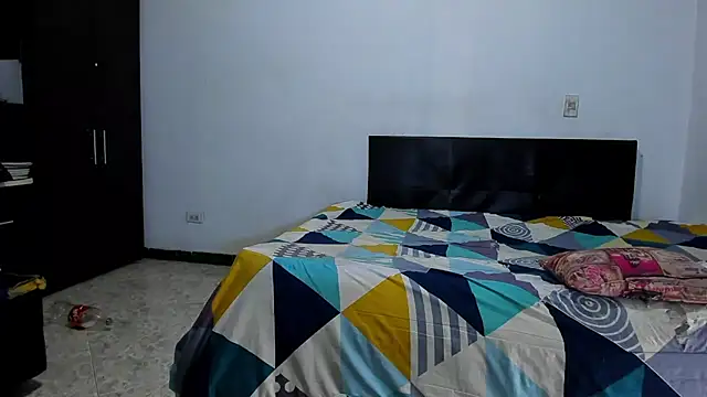 Snapshot of ares_sexxx chatting on 03-20-26, 04:12 ares sexxx online show from 03-20-26, 04:12