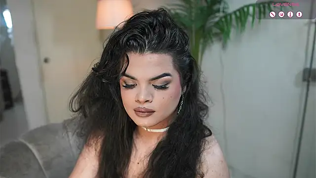 artechloe online show from 09-24-25, 10:02